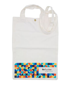 Alternative view of Ecobag em sarja com alça do próprio material e botão magnético